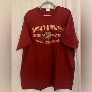 Red oversized Harley Davidson t shirt